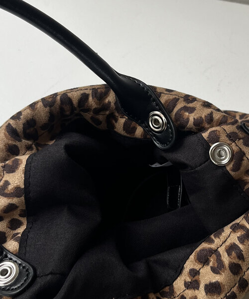 prose verse（プロズヴェール）の「パールハンドルレオパードショルダーバッグ（ショルダーバッグ・レディース・ブラウン・FREE）」の5枚目の写真