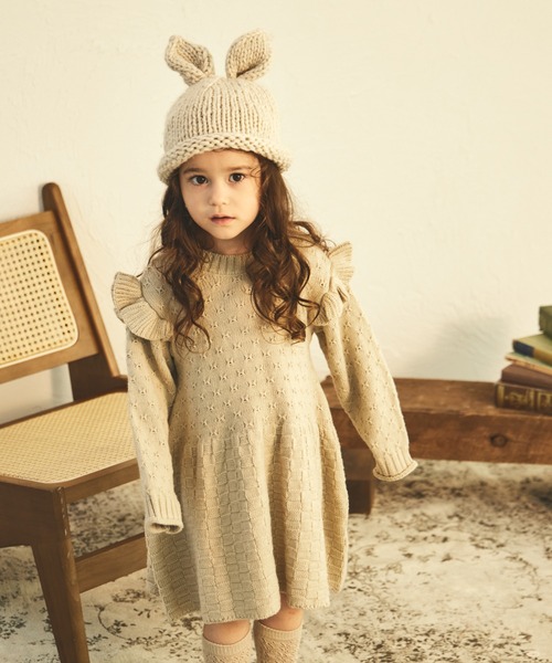 sea and shells by pairmanon(シーアンドシェルズバイペアマノン)の「【sea and shells by pairmanon】肩フリル 切り替え ニット ワンピース(その他ベビーウェア・キッズ・ベージュ/オレンジ/ブラウン・110/100/80/90)」の1枚目の写真
