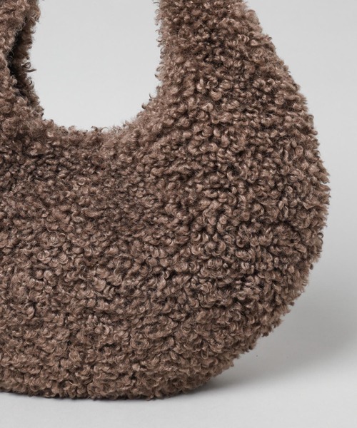 A part by（アパートバイ）の「【別注】LE VERNIS ボアバッグ