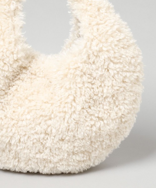 A part by（アパートバイ）の「【別注】LE VERNIS ボアバッグ