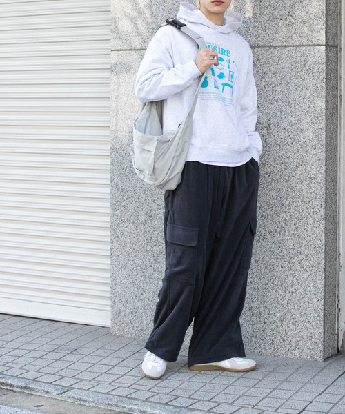 SENSE OF PLACE by URBAN RESEARCH（センスオブプレイスバイアーバンリサーチ）の「Furniture Graphic hoodie（パーカー・メンズ・グレー/ネイビー/ブラック・MEDIUM/LARGE）」の8枚目の写真