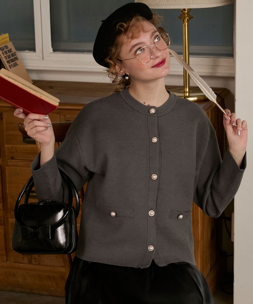 BONLECILL noir（ボンルシールノワール）の「【BONLECILL noir】パールボタンノーカラーニットジャケット／カーディガン（カーディガン/ボレロ・レディース・グレー/ネイビー/ブラック/アイボリー・FREE）」の6枚目の写真