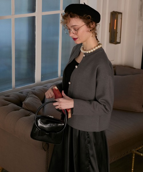 BONLECILL noir（ボンルシールノワール）の「【BONLECILL noir】パールボタンノーカラーニットジャケット／カーディガン（カーディガン/ボレロ・レディース・グレー/ネイビー/ブラック/アイボリー・FREE）」の14枚目の写真