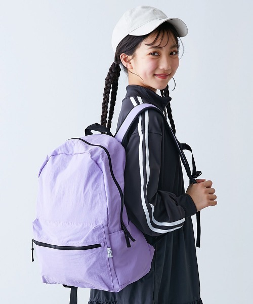 大人も持てる お弁当固定プレート付き 配色リュックサック(18L