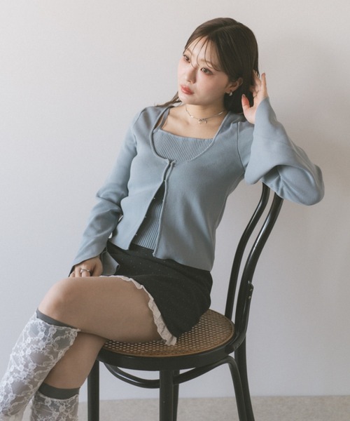 ECREL（エクレール）の「フロントホックレイヤードトップス（ニット/セーター・レディース・ベビーピンク/ライトブルー/ブラック・FREE）」の12枚目の写真