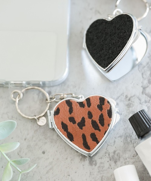 niko and...（ニコアンド）の「リバーシブルハートミラーチャーム（その他小物・レディース・レッド/グレー/イエロー・0）」の16枚目の写真