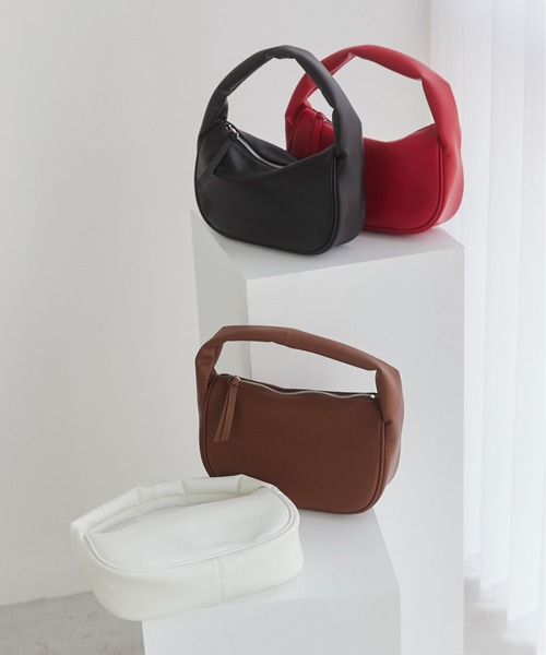 ANGIE（アンジー）の「ハーフムーンBAG（ハンドバッグ・レディース・ブラック/オフホワイト/ブラウン/レッド・FREE）」の10枚目の写真