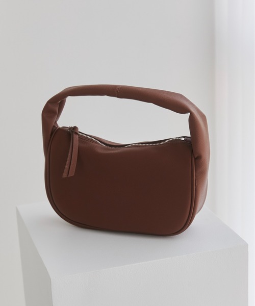 ANGIE（アンジー）の「ハーフムーンBAG（ハンドバッグ・レディース・ブラック/オフホワイト/ブラウン/レッド・FREE）」の7枚目の写真