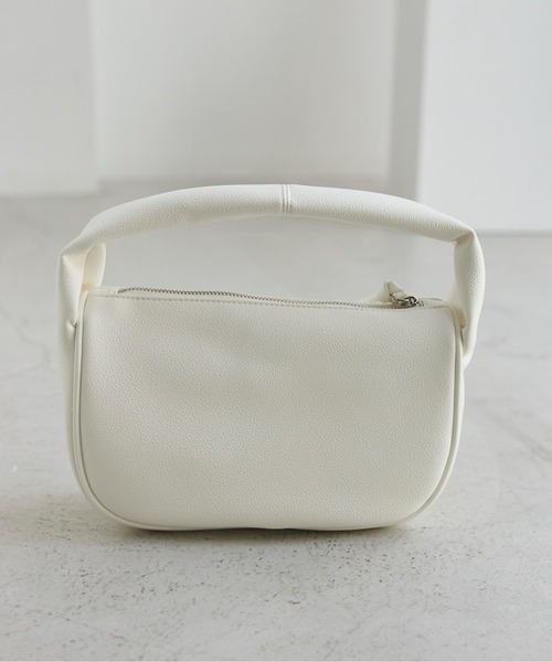 ANGIE（アンジー）の「ハーフムーンBAG（ハンドバッグ・レディース・ブラック/オフホワイト/ブラウン/レッド・FREE）」の5枚目の写真