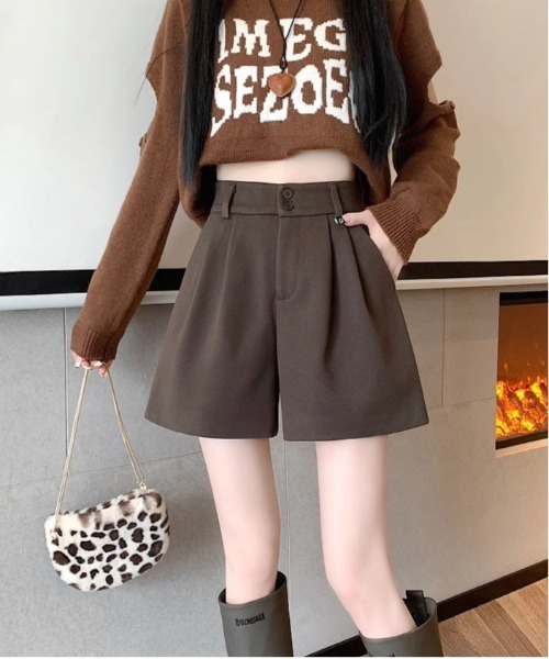 gossip!ロサンゼルス(ゴシップロサンゼルス)の「【サイズあり】フェミニンウールライクバックゴム 厚手タックシンプルカジュアルAラインショートパンツ(ベルト付)秋冬の定番アイテム)(その他パンツ・レディース・ブラック/ブラウン・M/S/L/XL)」の19枚目の写真