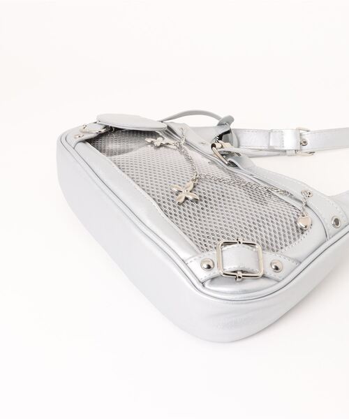 almo（アルモ）の「【LAMPOON】痛ハンドバッグ（ハンドバッグ・レディース・ブラック/シルバー・FREE）」の11枚目の写真