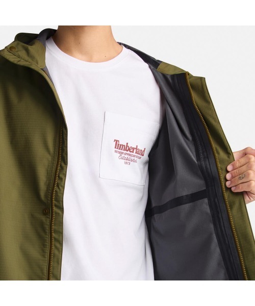 Timberland(ティンバーランド)の「メンズ ウォータープルーフ 3レイヤー シェル ジャケット(防水)(その他アウター・メンズ・ダークオリーブ・LARGE/MEDIUM/SMALL/X-LARGE/XX-LARGE)」の3枚目の写真