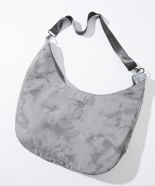UMBRO（アンブロ）の「UMBRO/アンブロ 別注 Nylon New Round Shoulder Bag/ナイロン ニュー ラウンドショルダーバッグ（ショルダーバッグ・メンズ・ブラック/オフホワイト/チェック/グレー系/ベージュ系・ONE SIZE）」の3枚目の写真