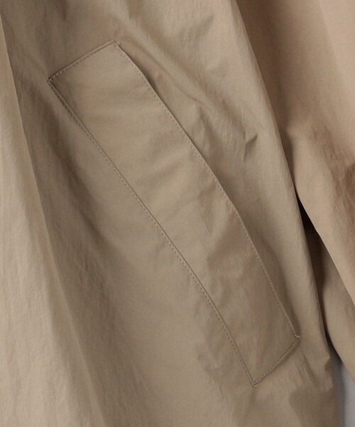 UNITED ARROWS(ユナイテッドアローズ)の「<CINOH> ナイロン ブルゾン(ナイロンジャケット・レディース・ブラック/ベージュ・36)」の6枚目の写真