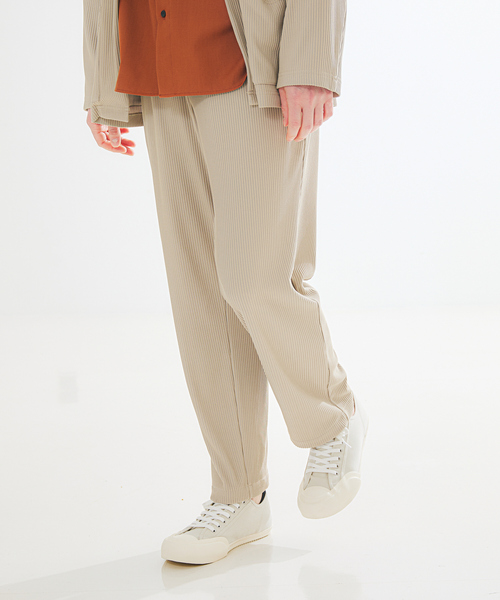 ABAHOUSE(アバハウス)の「【セットアップ対応】プリーツ イージースラックス(その他パンツ・メンズ・ベージュ/ブラック・48/46/44)」の16枚目の写真