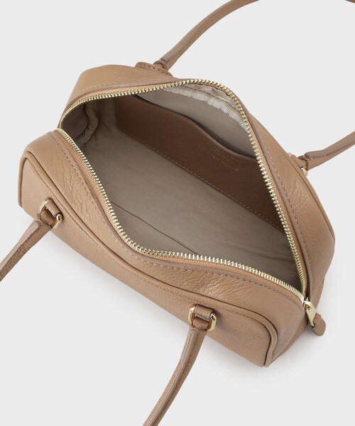 UNTITLED（アンタイトル）の「◆【CHRISTIAN VILLA】PEGGY（ペギー）チャーム付ボストンバッグ（ボストンバッグ・レディース・キャメル/ブラック/アイボリー・00）」の4枚目の写真