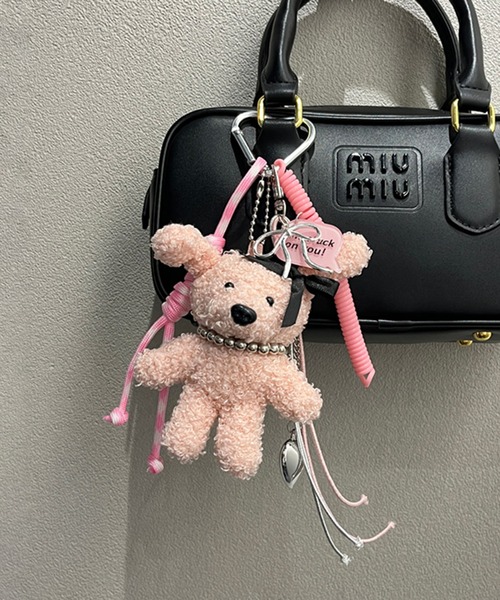 ALTROSE(アルトローズ)の「ハート カラビナ付き ボア ドッグ マルチチャーム 犬 ぬいキーホルダー ぬいぐるみチャーム バッグチャーム(チャーム・レディース・ブラック/ホワイト/ブラウン/ピンク・FREE)」の18枚目の写真
