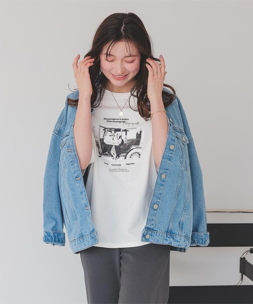 titivate(ティティベイト)の「オーバーサイズピグメントフォトプリントTシャツ(Tシャツ/カットソー・レディース・チャコール/オフホワイト・M/L)」の2枚目の写真