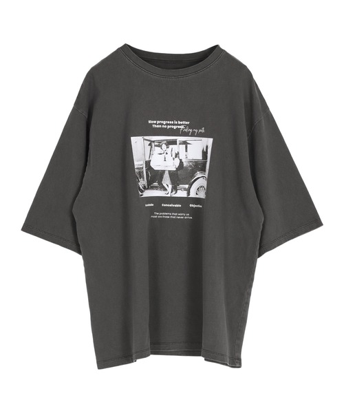 titivate(ティティベイト)の「オーバーサイズピグメントフォトプリントTシャツ(Tシャツ/カットソー・レディース・チャコール/オフホワイト・M/L)」の4枚目の写真