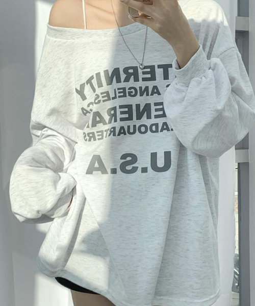 VIVID LADY(ビビッドレディー)の「オーバーサイズ Tシャツ ボートネック オフショルダー 2WAY(Tシャツ/カットソー・レディース・カーキ/ホワイト系その他/ブラック・FREE)」の4枚目の写真