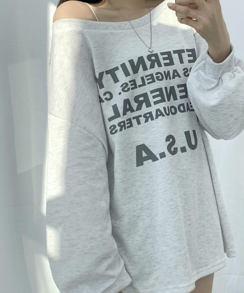 VIVID LADY(ビビッドレディー)の「オーバーサイズ Tシャツ ボートネック オフショルダー 2WAY(Tシャツ/カットソー・レディース・カーキ/ホワイト系その他/ブラック・FREE)」の5枚目の写真