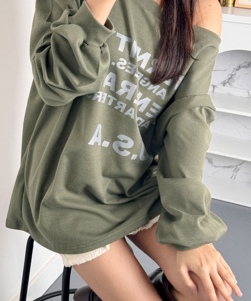 VIVID LADY(ビビッドレディー)の「オーバーサイズ Tシャツ ボートネック オフショルダー 2WAY(Tシャツ/カットソー・レディース・カーキ/ホワイト系その他/ブラック・FREE)」の20枚目の写真