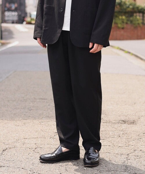 BEAMS HEART(ビームスハート)の「ポリエステルドビー ジャケット&パンツ (セットアップ)(セットアップ・メンズ・ブラック/ネイビー・SMALL/MEDIUM/LARGE/X-LARGE)」の4枚目の写真