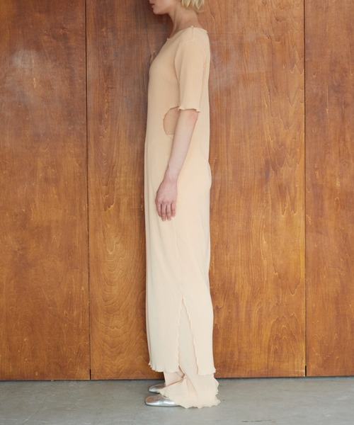 MAISON ELLIE（メゾンエリー）の「cut off pleats long one-piece（ワンピース・レディース・ライトグリーン/コーラル/ブラック・FREE）」の21枚目の写真