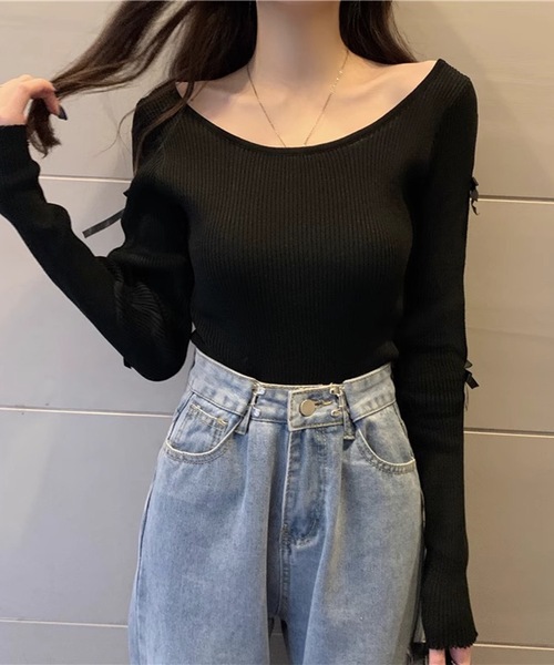 Lace Ladies(レースレディース)の「袖リボン オープンカット リブ ニット プルオーバー(Tシャツ/カットソー・レディース・ブラック/ホワイト・FREE)」の4枚目の写真