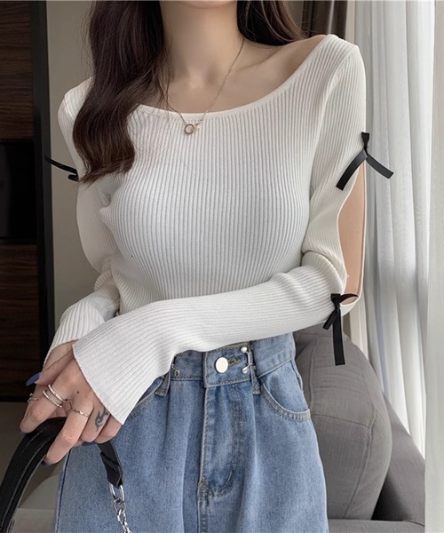 Lace Ladies(レースレディース)の「袖リボン オープンカット リブ ニット プルオーバー(Tシャツ/カットソー・レディース・ブラック/ホワイト・FREE)」の9枚目の写真