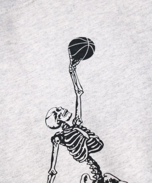THRIFTY LOOK(スリフティールック)の「THRIFTY LOOK / スリフティールック JUMP SKULL CREW SWEAT(スウェット・メンズ・ホワイト/ブラック/アッシュグレー/レッド・SMALL/MEDIUM/LARGE/X-LARGE)」の21枚目の写真