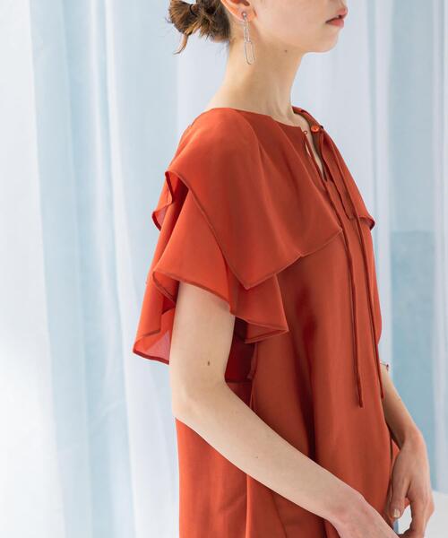 URBAN RESEARCH ROSSO WOMEN（アーバンリサーチ　ロッソ）の「イージーケアフリルブラウス（シャツ/ブラウス・レディース・レッド/オフホワイト/ブラック・FREE）」の13枚目の写真