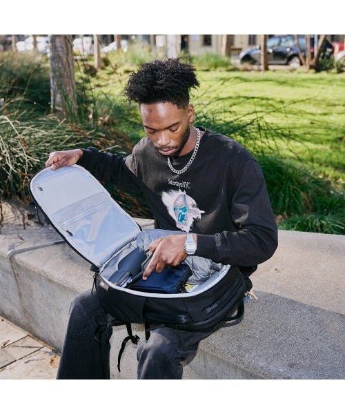 Aer（エアー）の「AER　City Pack Pro 2　/　AER-21060（バックパック/リュック・メンズ・ブラック・FREE）」の18枚目の写真