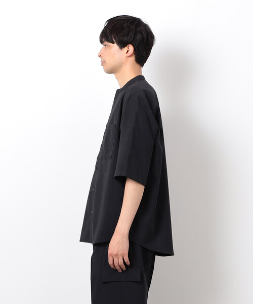 COMME CA ISM（コムサイズム）の「【セットアップ対応】リネンライク ポリエステル バンドカラー ５分袖シャツ（シャツ/ブラウス・メンズ・ベージュ/カーキ/ブラック・X-LARGE/LARGE/MEDIUM/SMALL）」の18枚目の写真