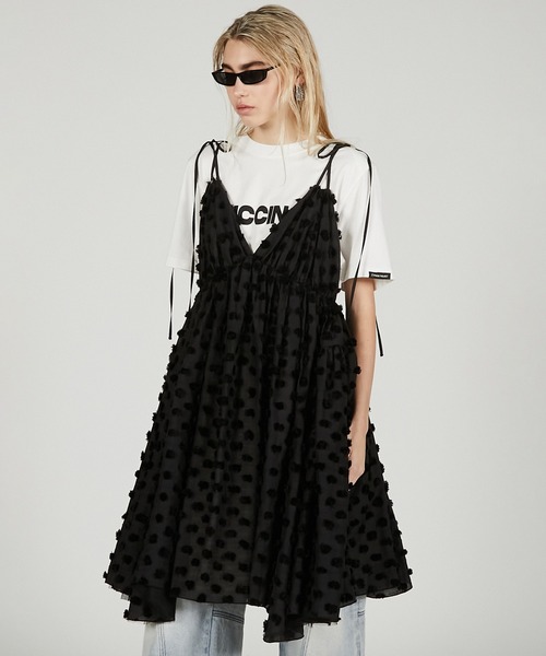 PRANK PROJECT(プランクプロジェクト)の「ポンポンボリュームキャミドレス / Pom Pom Volume Cami Dress(ドレス・レディース・ブラック/ホワイト・FREE)」の12枚目の写真