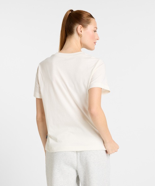 NEW BALANCE(ニューバランス)の「フラワー グラフィックショートスリーブTシャツ(Tシャツ/カットソー・レディース・ブラック/オフホワイト/ブルー・MEDIUM/LARGE/SMALL)」の5枚目の写真