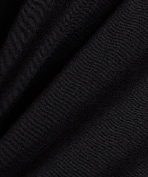NEW BALANCE(ニューバランス)の「フラワー グラフィックショートスリーブTシャツ(Tシャツ/カットソー・レディース・ブラック/オフホワイト/ブルー・MEDIUM/LARGE/SMALL)」の13枚目の写真