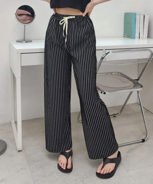 新品　ESTIMATION ホワイト ストライプ カジュアルパンツ セール】ストライプ ワイドパンツ（その他パンツ）｜VIVID LADY