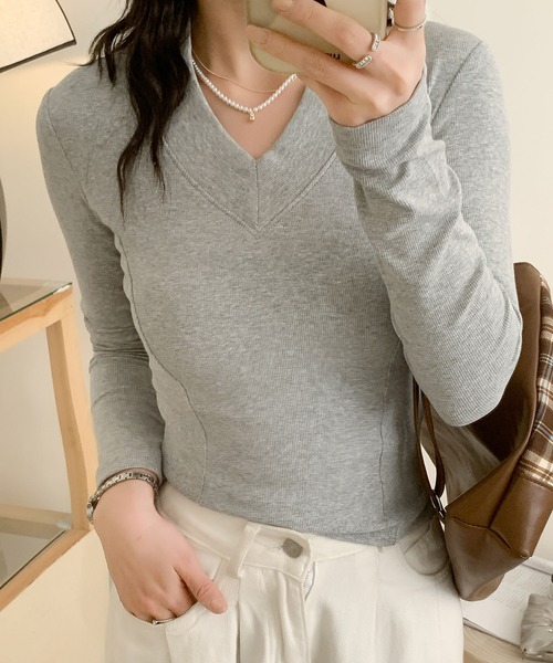 aimoha（アイモハ）の「Vネックリブニット（Tシャツ/カットソー・レディース・グレー/ホワイト/ブラック・MEDIUM/LARGE/X-LARGE/XX-LARGE）」の20枚目の写真