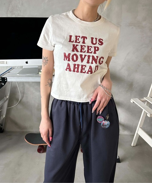 sedacle girl(セダクルガール)の「ラインストーン付きピチT(Tシャツ/カットソー・レディース・ピンク/レッド/オフホワイト/ブルー/ブラック/カモフラージュ/ドット/レオパード・SMALL/MEDIUM)」の2枚目の写真