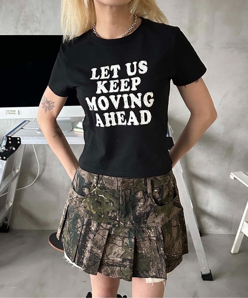 sedacle girl(セダクルガール)の「ラインストーン付きピチT(Tシャツ/カットソー・レディース・ピンク/レッド/オフホワイト/ブルー/ブラック/カモフラージュ/ドット/レオパード・SMALL/MEDIUM)」の3枚目の写真