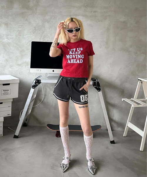 sedacle girl(セダクルガール)の「ラインストーン付きピチT(Tシャツ/カットソー・レディース・ピンク/レッド/オフホワイト/ブルー/ブラック/カモフラージュ/ドット/レオパード・SMALL/MEDIUM)」の20枚目の写真