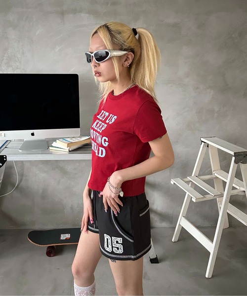 sedacle girl(セダクルガール)の「ラインストーン付きピチT(Tシャツ/カットソー・レディース・ピンク/レッド/オフホワイト/ブルー/ブラック/カモフラージュ/ドット/レオパード・SMALL/MEDIUM)」の17枚目の写真