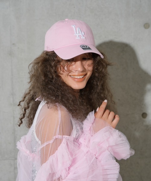 '47（フォーティーセブン）の「【'47】Dodgers '47 CLEAN UP ('47 クリーンナップ ロサンゼルス・ドジャース) / 19カラー（キャップ・メンズ・グレー系その他/ピンク系その他/ホワイト×ホワイト/ブラック×ブラック/ベージュ×ブラック/ベージュ/ネイビー×ホワイト/ネイビー/ブラック×ホワイト/ベージュ系その他/ホワイト系その他/ナチュラル/レッド系その他/モスグリーン/ダークグレー/ロイヤルブルー/グリーン系その他/ブルー系その他/アイボリー・F）」の18枚目の写真