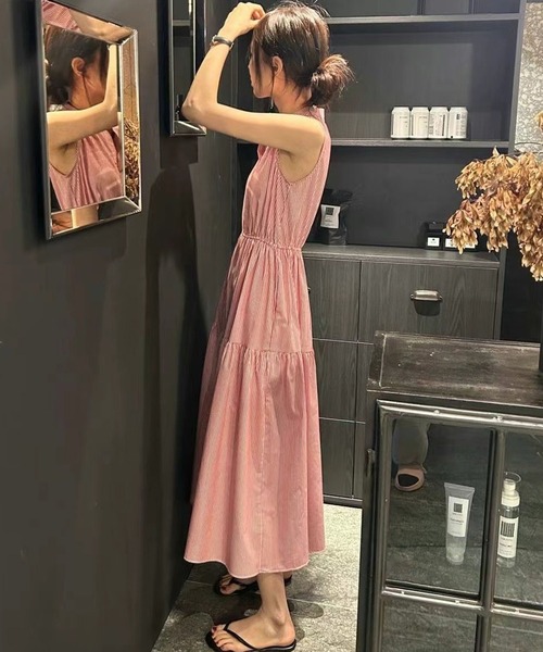 LAFFMO（ラフモ）の「バンドカラーノースリーブワンピース（ワンピース・レディース・オレンジ/ピンク/ブラック/ブルー・F）」の11枚目の写真