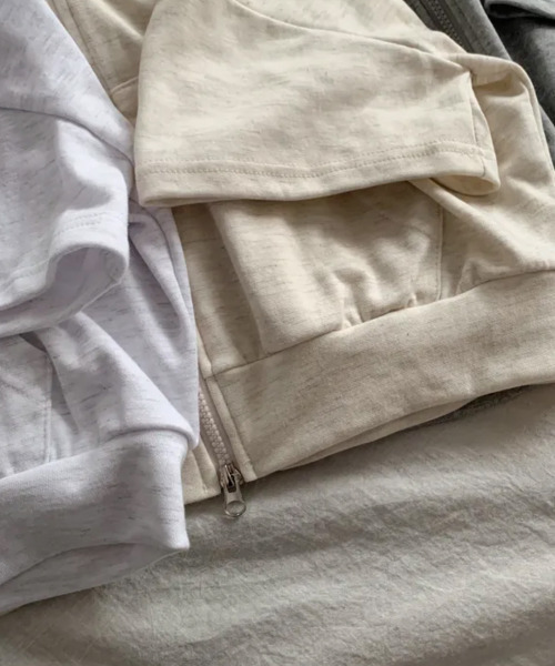 VIVID LADY（ビビッドレディー）の「夏 着回し力バツグン！ショート丈 ダブルジップパーカー 前面ポケット付き フルジップ パーカー 【半袖】 夏服（パーカー・レディース・Cream/ブラック/グレー/ネイビー/ライトグレー/ブラウン・FREE）」の11枚目の写真