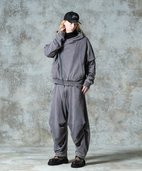 glamb（グラム）の「Distorted Riders Hoodie / ディストーテッドライダースフーディ（パーカー・メンズ・グレー/ブラック・S/M/L）」の10枚目の写真