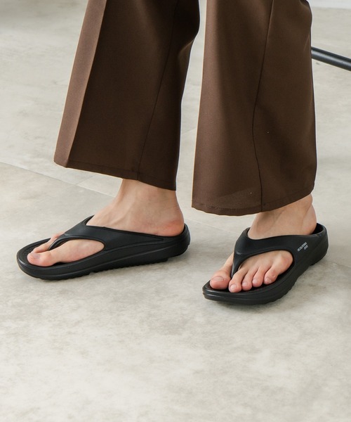 MEI（メイ）の「【MEI / メイ】軽量 リカバリー 高クッション EVA トングサンダル（サンダル・メンズ・グレー/ブラック/オリーブ・MEDIUM/LARGE/SMALL）」の11枚目の写真