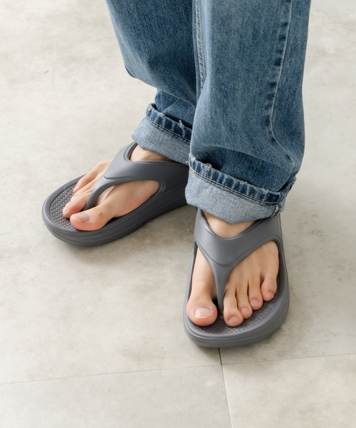 MEI（メイ）の「【MEI / メイ】軽量 リカバリー 高クッション EVA トングサンダル（サンダル・メンズ・グレー/ブラック/オリーブ・MEDIUM/LARGE/SMALL）」の16枚目の写真