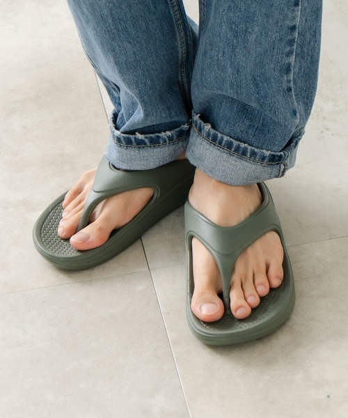 MEI（メイ）の「【MEI / メイ】軽量 リカバリー 高クッション EVA トングサンダル（サンダル・メンズ・グレー/ブラック/オリーブ・MEDIUM/LARGE/SMALL）」の19枚目の写真